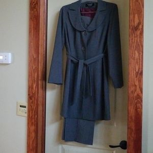 Signature by Larry Levine Pant Suit